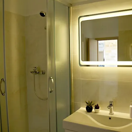 Apartman Luna *