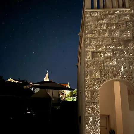 Luna Appartamento Postira