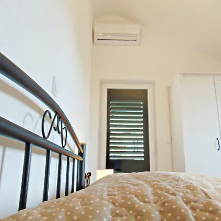 Luna Apartman *