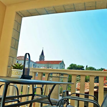 Luna Apartament *