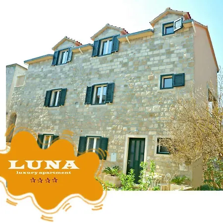 Luna Apartment Postira